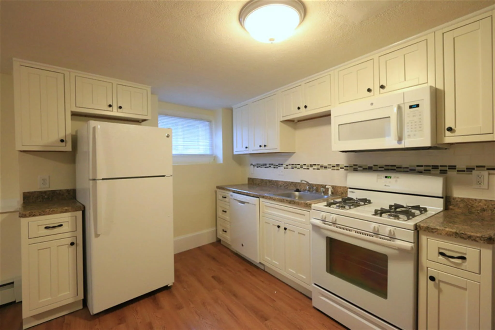 3 bed, 1.5 bath apartment for rent at 2 Central St Unit 1, Spring Hill