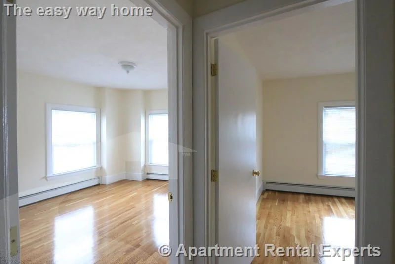3 bed, 1 bath apartment for rent at 2 Central St Unit 1, Spring Hill — photo 7 of 20