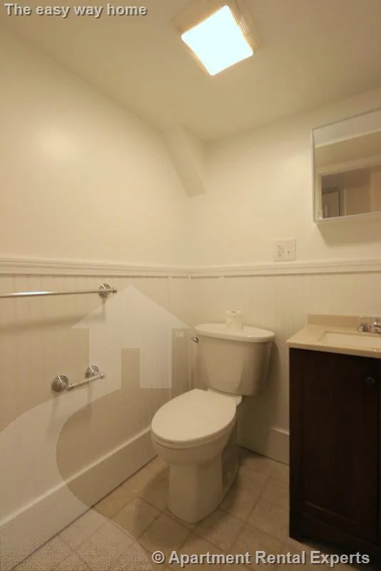 3 bed, 1 bath apartment for rent at 2 Central St Unit 1, Spring Hill — photo 14 of 20
