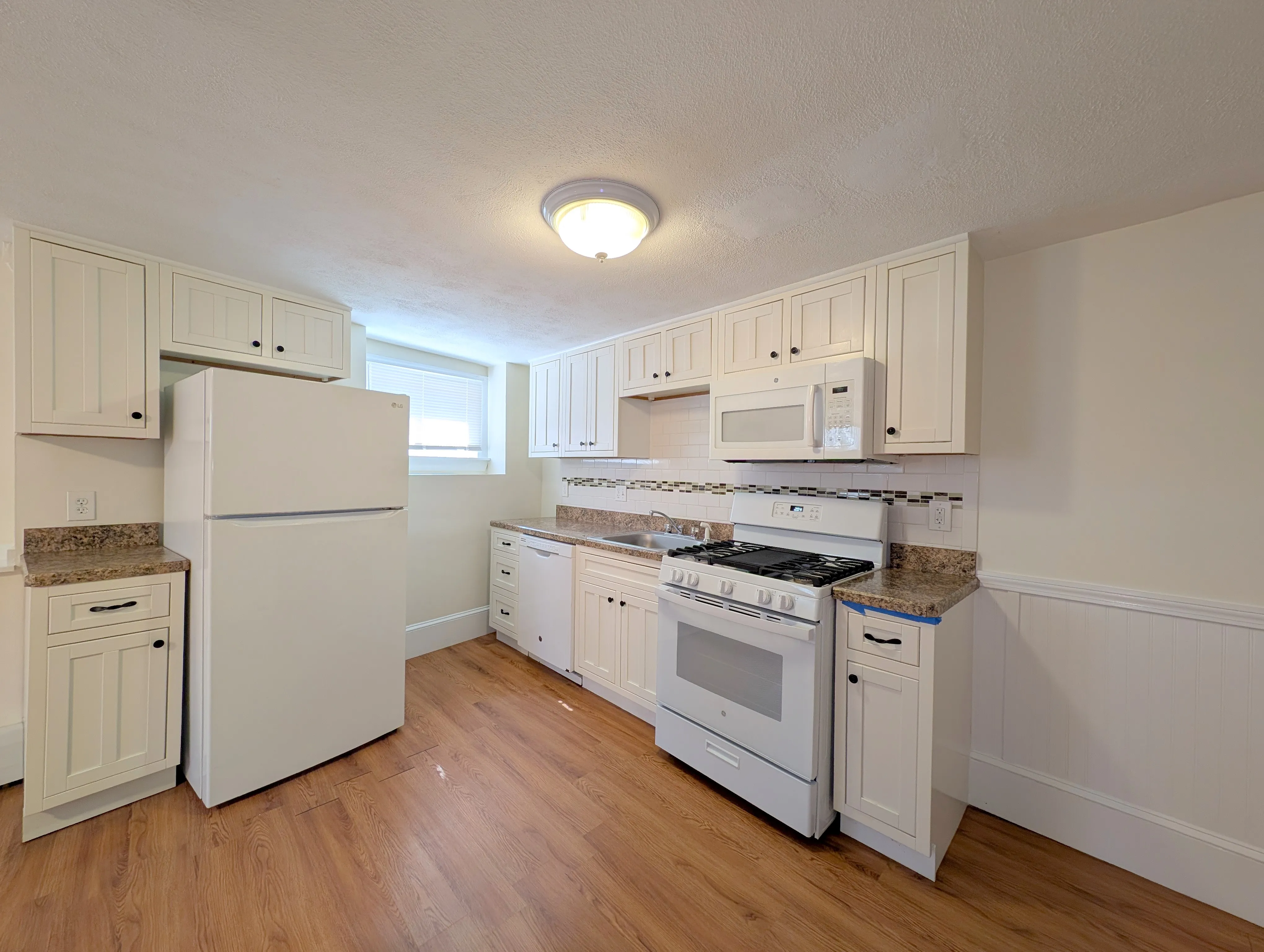 3 bed, 1.5 bath apartment for rent at 2 Central St Unit 1, Spring Hill — photo 5 of 18