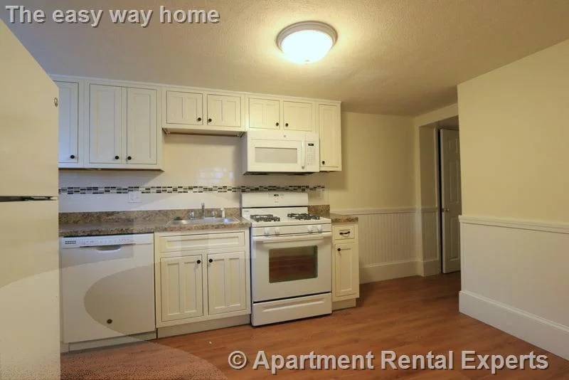 3 bed, 1 bath apartment for rent at 2 Central St Unit 1, Spring Hill — photo 16 of 20