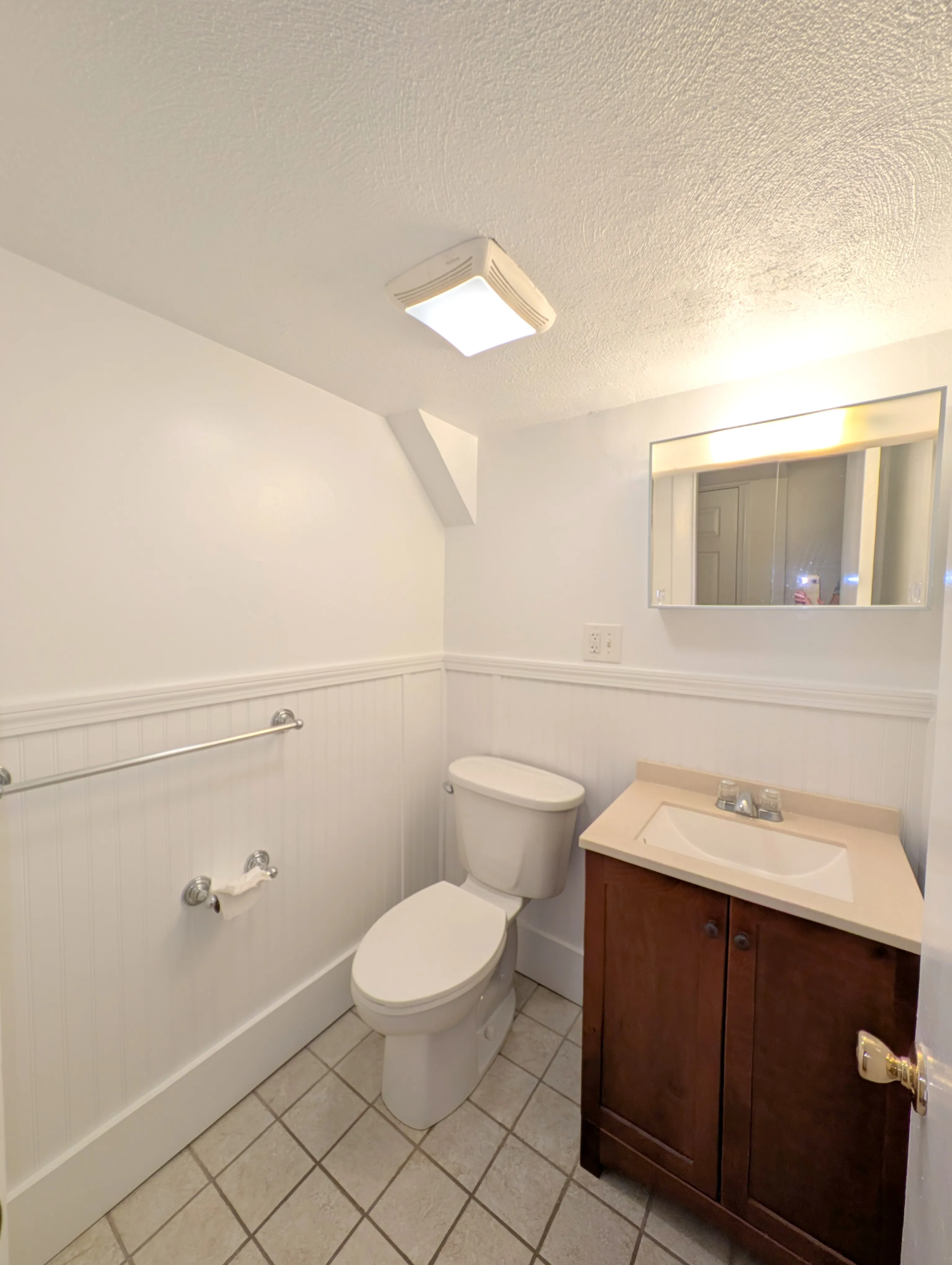 3 bed, 1.5 bath apartment for rent at 2 Central St Unit 1, Spring Hill — photo 8 of 18