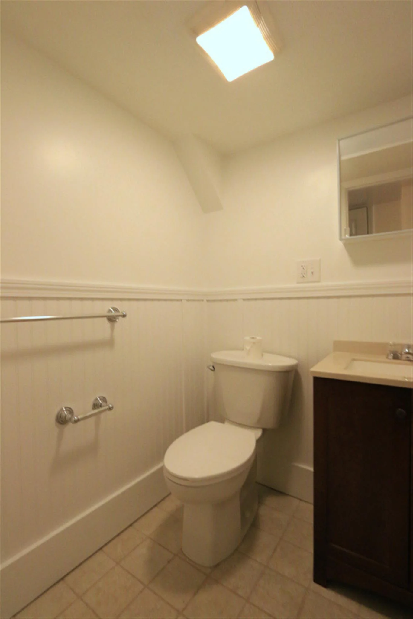 3 bed, 1.5 bath apartment for rent at 2 Central St Unit 1, Spring Hill — photo 4 of 19