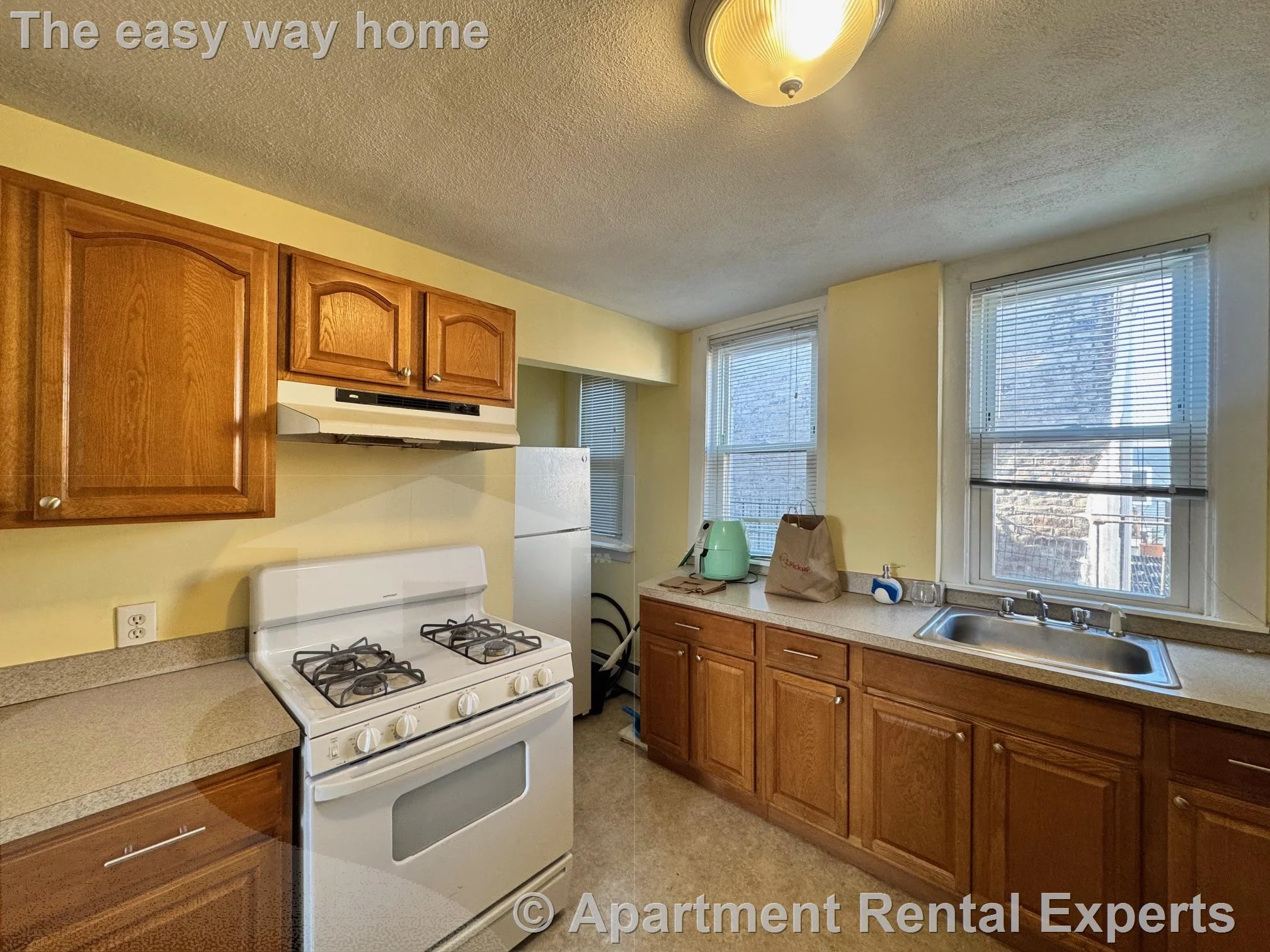 2 bed, 1 bath apartment for rent at 2 Central St Unit 6, Spring Hill — photo 1 of 10
