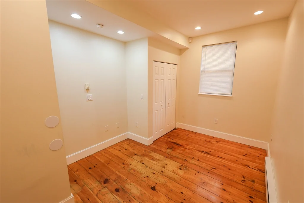 2 bed, 1 bath apartment for rent at 2 Centre Street Ter Unit 2, Roxbury — photo 4 of 11