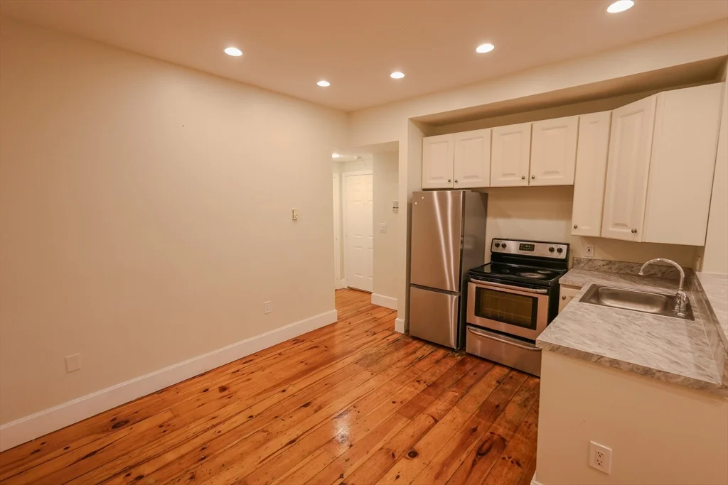 2 bed, 1 bath apartment for rent at 2 Centre Street Ter Unit 2, Roxbury — photo 2 of 11