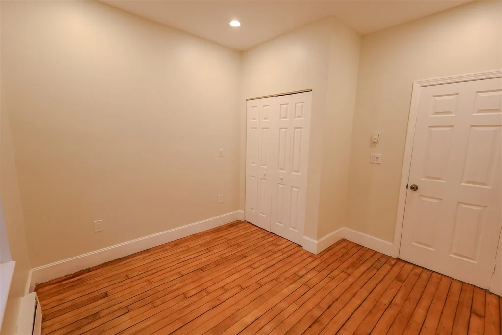 2 bed, 1 bath apartment for rent at 2 Centre Street Ter Unit 2, Roxbury — photo 10 of 11