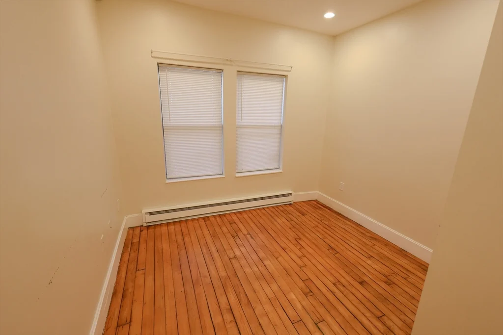 2 bed, 1 bath apartment for rent at 2 Centre Street Ter Unit 2, Roxbury — photo 11 of 11