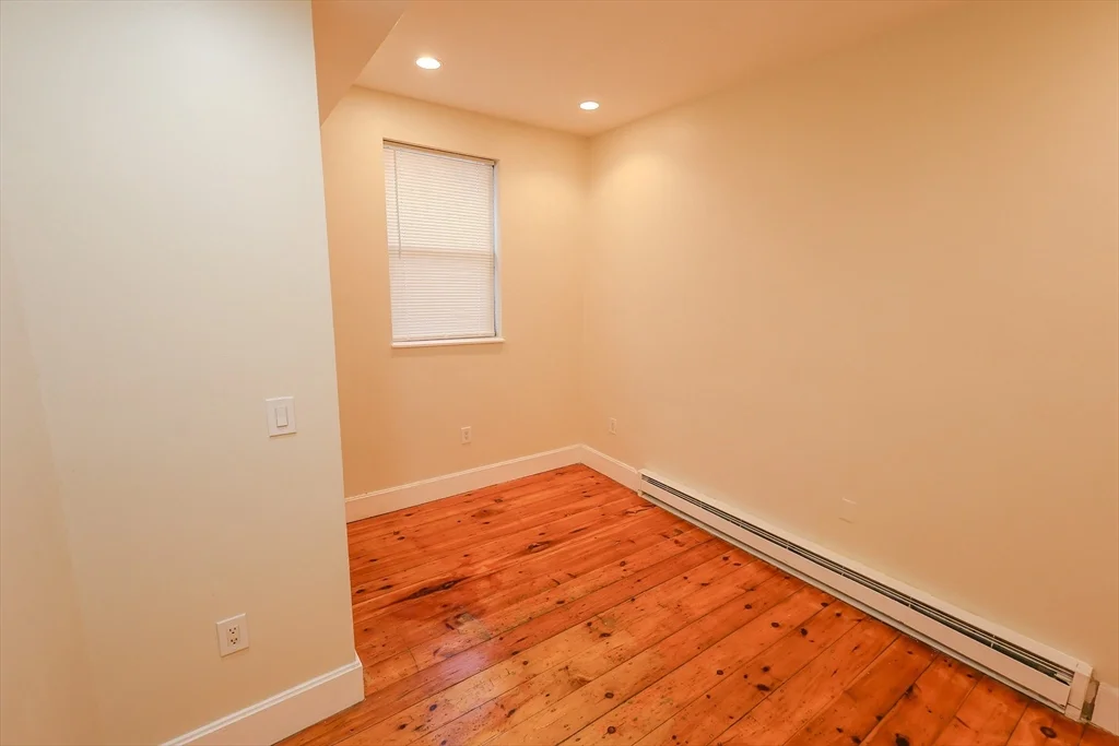 2 bed, 1 bath apartment for rent at 2 Centre Street Ter Unit 2, Roxbury — photo 6 of 11