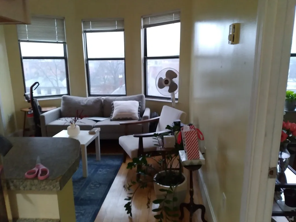 2 bed, 1 bath apartment for rent at 2 Centre Street Ter Unit 9, Roxbury — photo 2 of 9