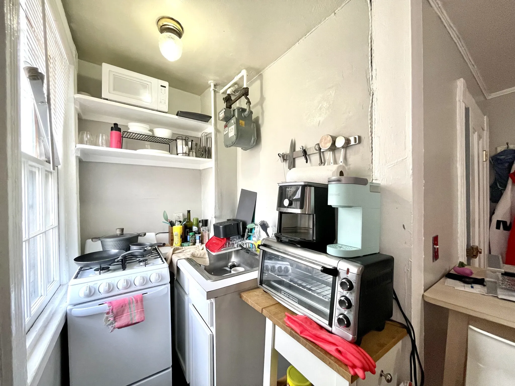 1 bed, 1 bath apartment for rent at 2 Champney Pl Unit 2, Beacon Hill — photo 4 of 6