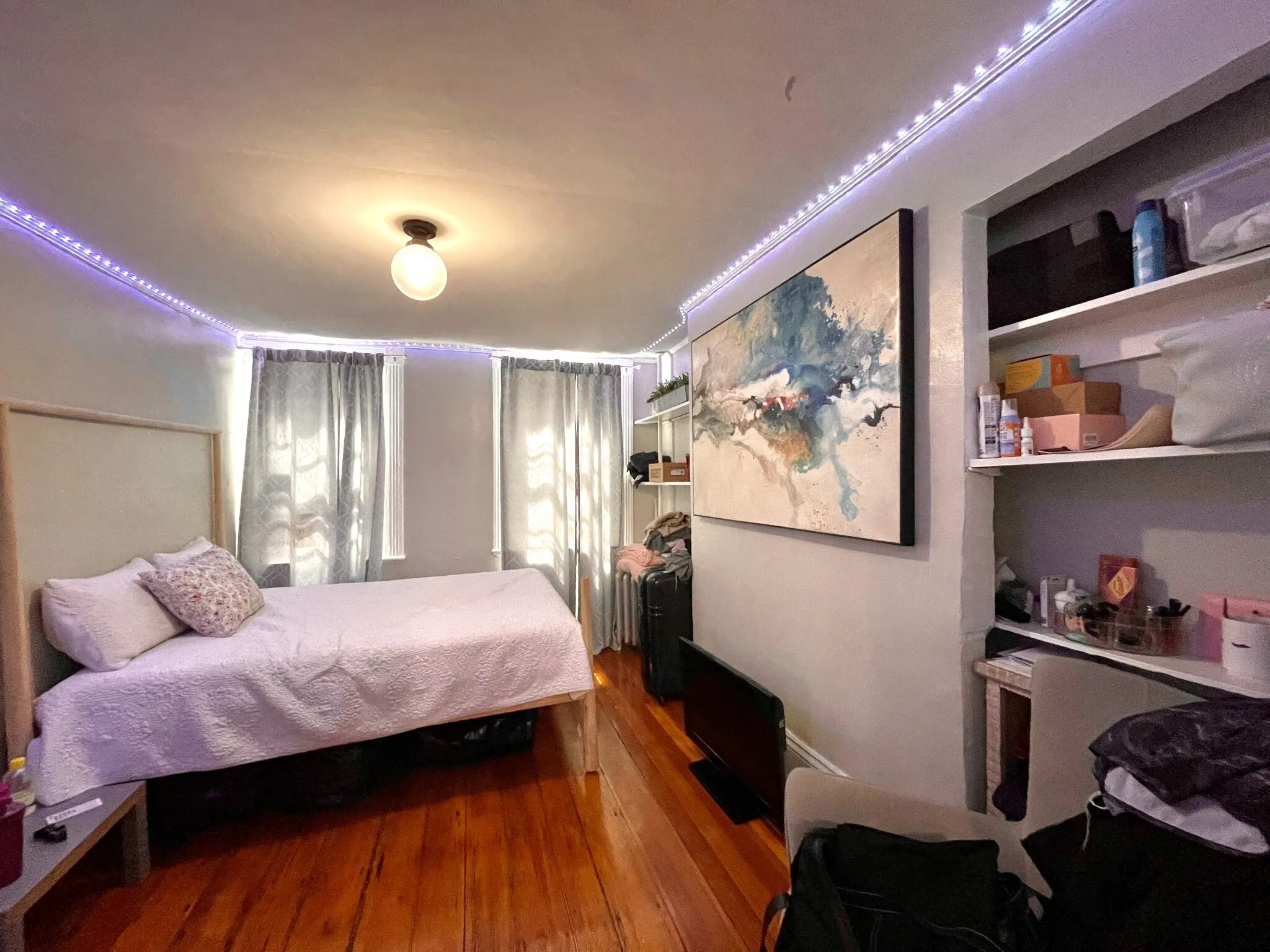 1 bed, 1 bath apartment for rent at 2 Champney Pl Unit 2, Beacon Hill — photo 1 of 6