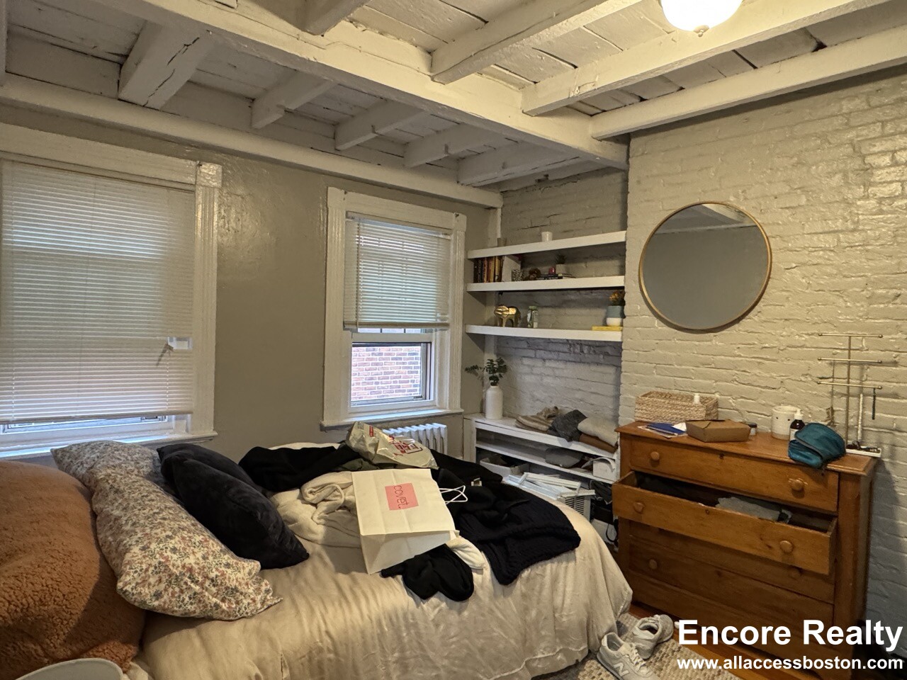 2 bed, 1 bath apartment for rent at 2 Champney Pl Unit 3, Beacon Hill — photo 8 of 19