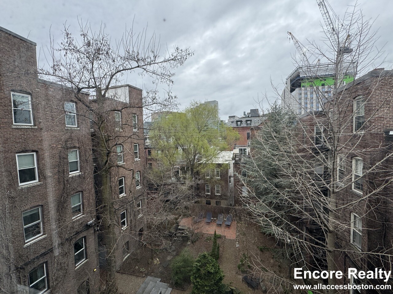 2 bed, 1 bath apartment for rent at 2 Champney Pl Unit 3, Beacon Hill — photo 6 of 19