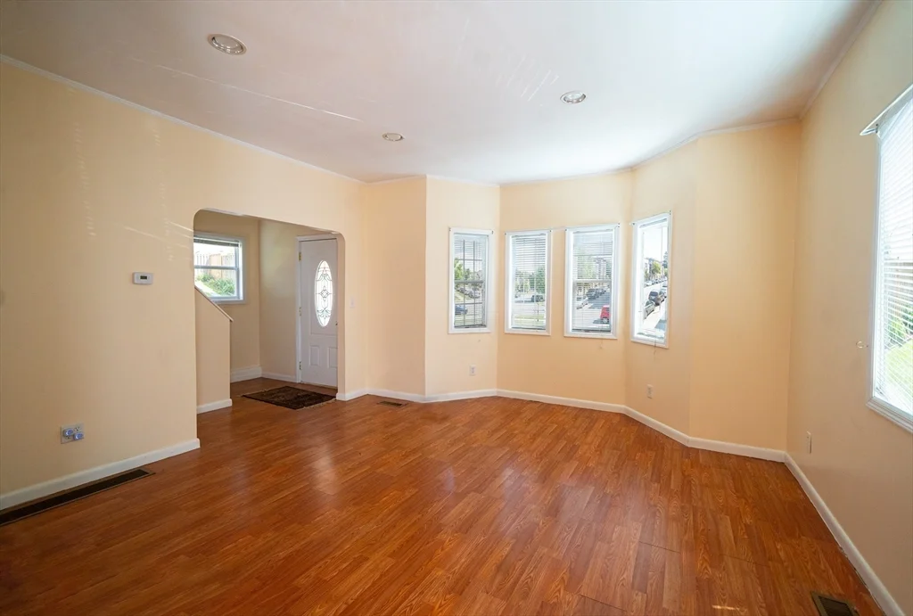3 bed, 1 bath apartment for rent at 2 Chelmsford St, Methuen — photo 2 of 11