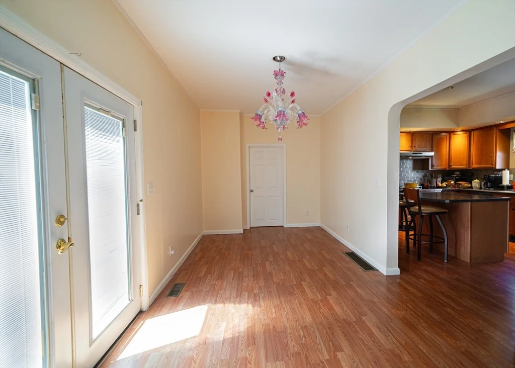 3 bed, 1 bath apartment for rent at 2 Chelmsford St, Methuen — photo 3 of 11