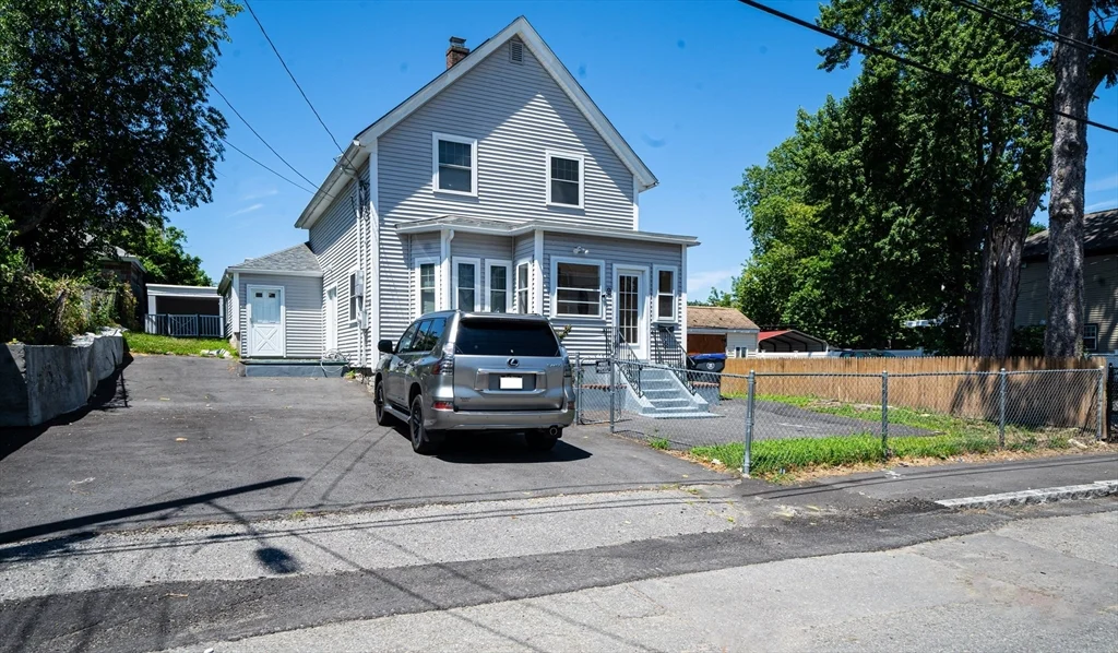 3 bed, 1 bath apartment for rent at 2 Chelmsford St, Methuen — photo 1 of 11