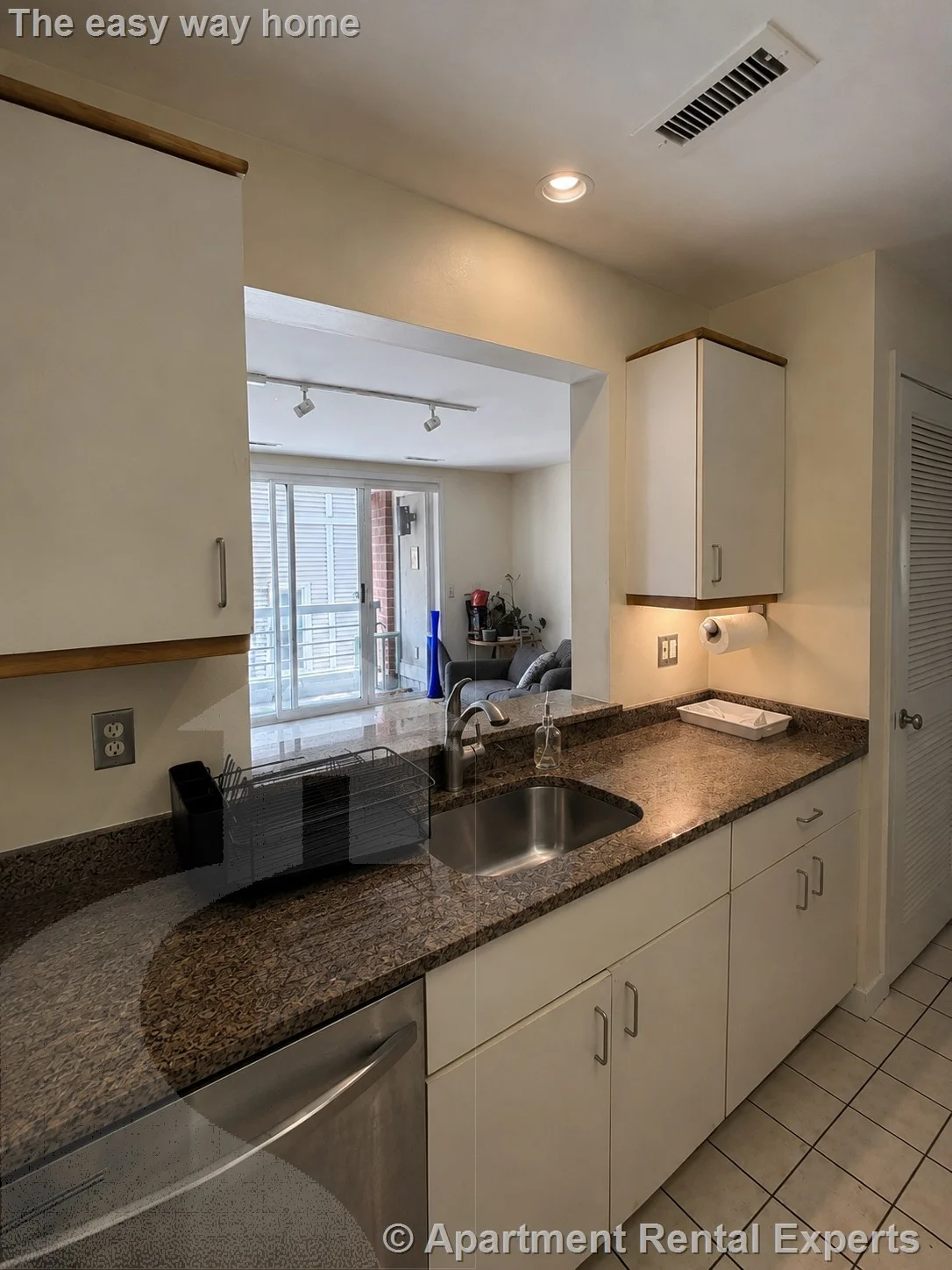 2 bed, 1 bath apartment for rent at 2 Chestnut St Unit 24, Cambridgeport — photo 2 of 11