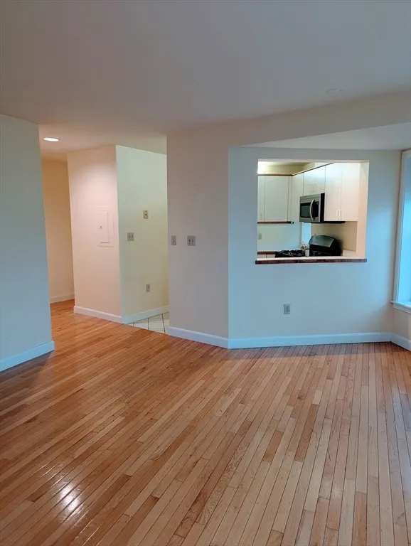 2 bed, 2 bath apartment for rent at 2 Chestnut Unit 23, Cambridgeport — photo 3 of 7