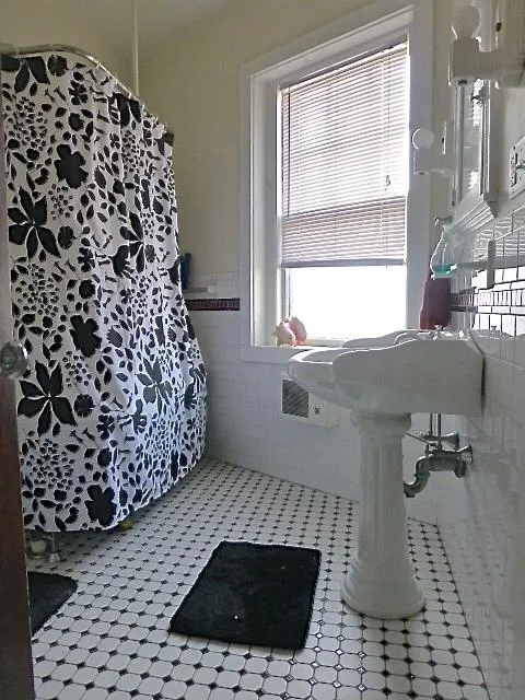3 bed, 1 bath apartment for rent at 2 Claflin Rd Unit 4, Aspinwall Hill — photo 6 of 8