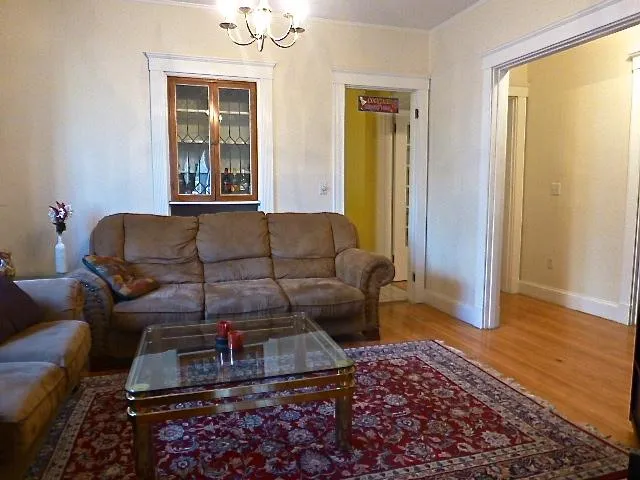 3 bed, 1 bath apartment for rent at 2 Claflin Rd Unit 4, Aspinwall Hill — photo 7 of 8