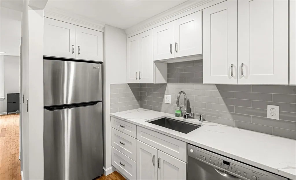 2 bed, 2 bath apartment for rent at 2 Clarendon St Unit 102, South End — photo 7 of 22
