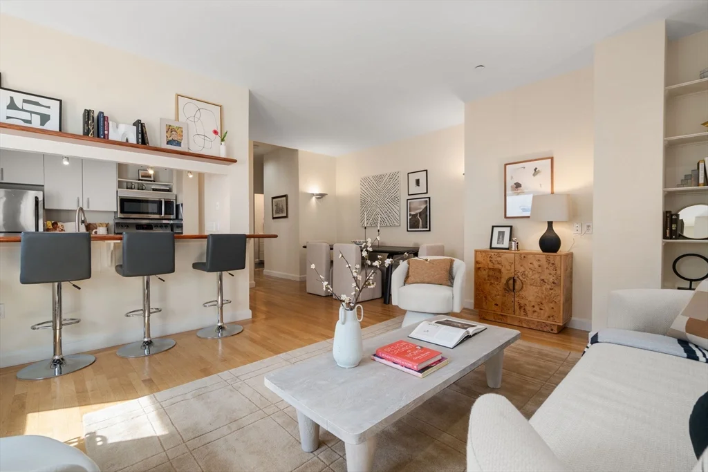 1 bed, 1 bath apartment for rent at 2 Clarendon St Unit 302, South End — photo 10 of 35