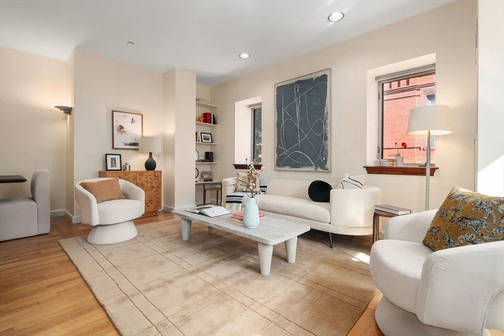 1 bed, 1 bath apartment for rent at 2 Clarendon St Unit 302, South End — photo 5 of 35