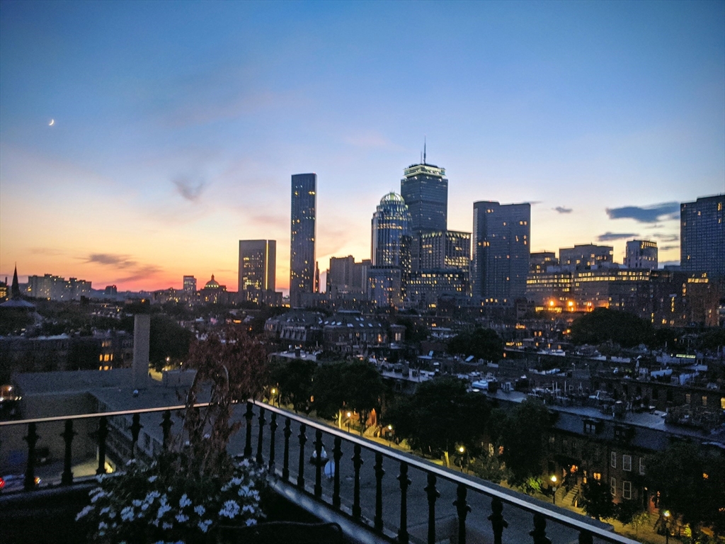 2 bed, 1 bath apartment for rent at 2 Clarendon St Unit 501, Boston — photo 2 of 12