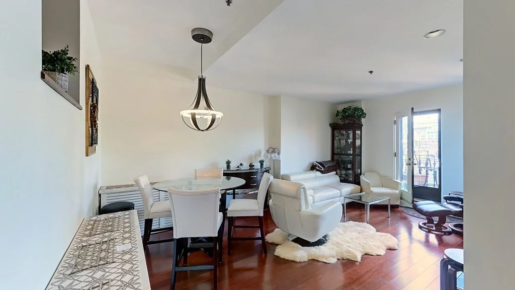 1 bed, 1 bath apartment for rent at 2 Clarendon St Unit 606, South End — photo 3 of 14