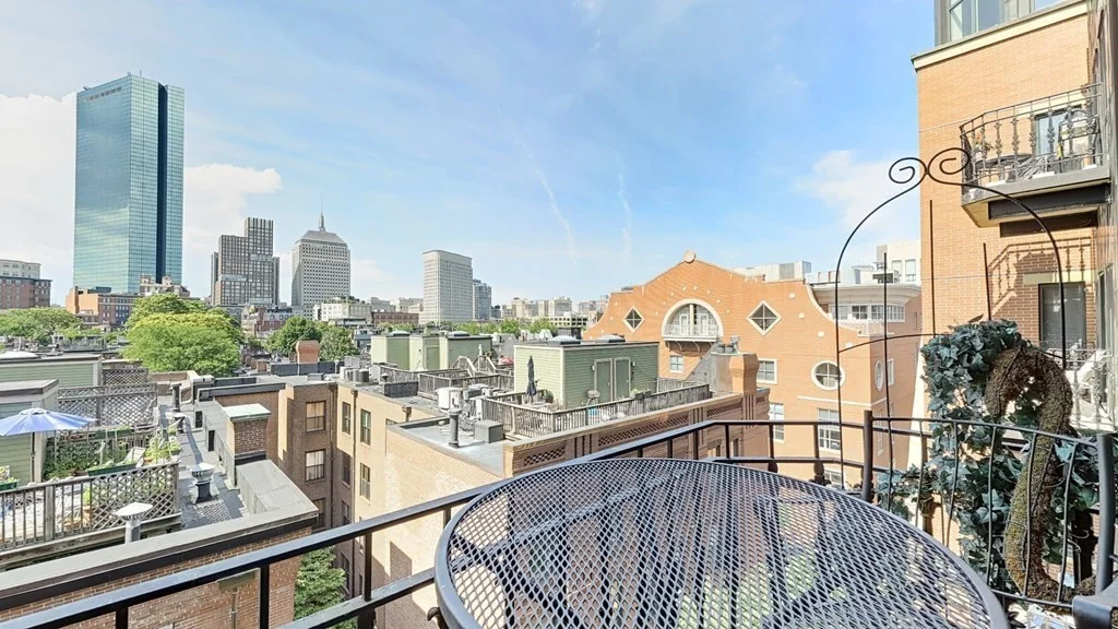 1 bed, 1 bath apartment for rent at 2 Clarendon Unit 606A, Back Bay — photo 2 of 15
