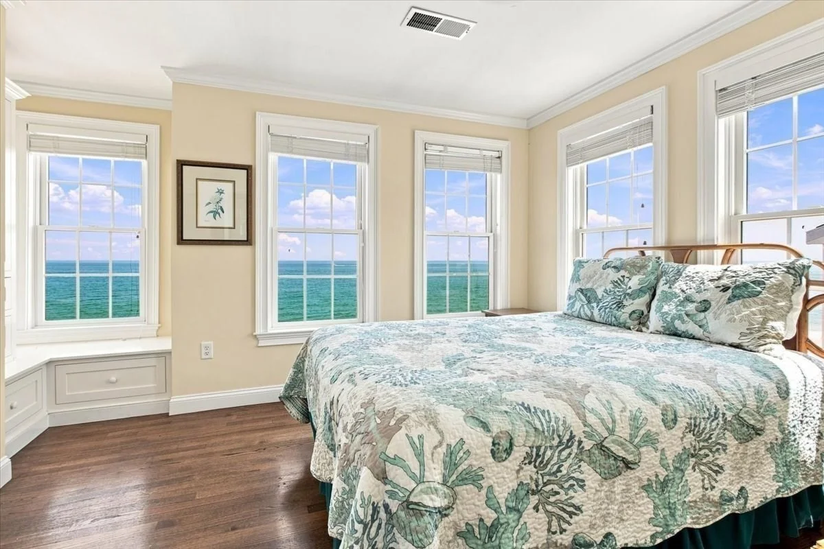 4 bed, 1 bath apartment for rent at 2 Cliff Rd, Humarock — photo 8 of 13