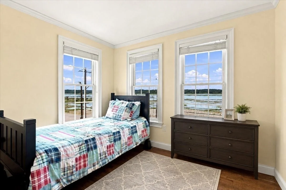 4 bed, 1 bath apartment for rent at 2 Cliff Rd, Humarock — photo 11 of 13