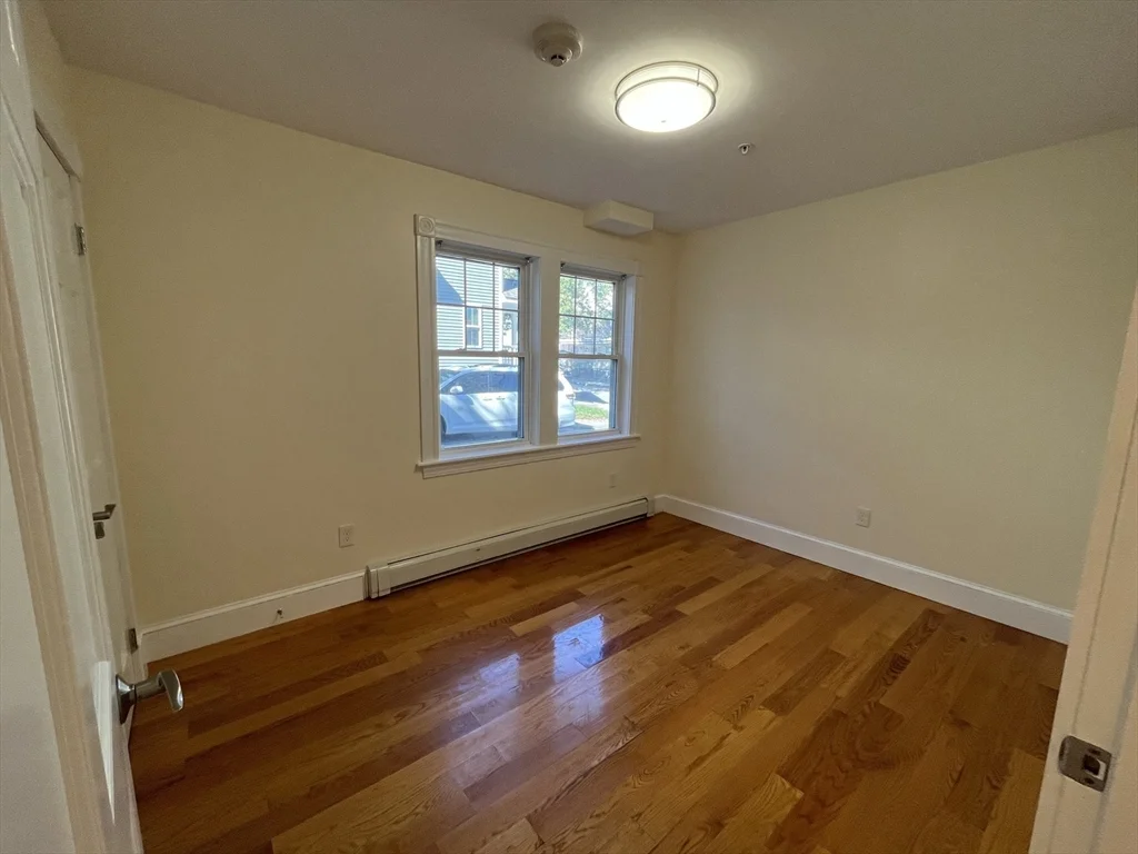 2 bed, 1 bath apartment for rent at 2 Coburn St Unit 2, Framingham — photo 5 of 8