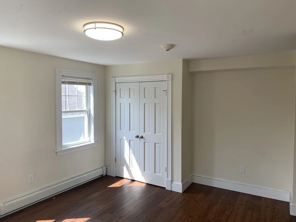 3 bed, 1 bath apartment for rent at 2 Coburn St Unit 6, Framingham — photo 6 of 7