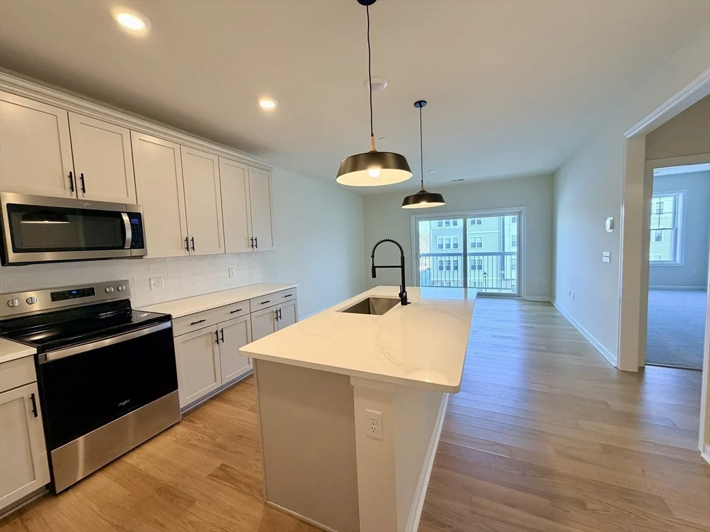 1 bed, 1 bath apartment for rent at 2 Codman Way Unit 302, Westborough — photo 6 of 20