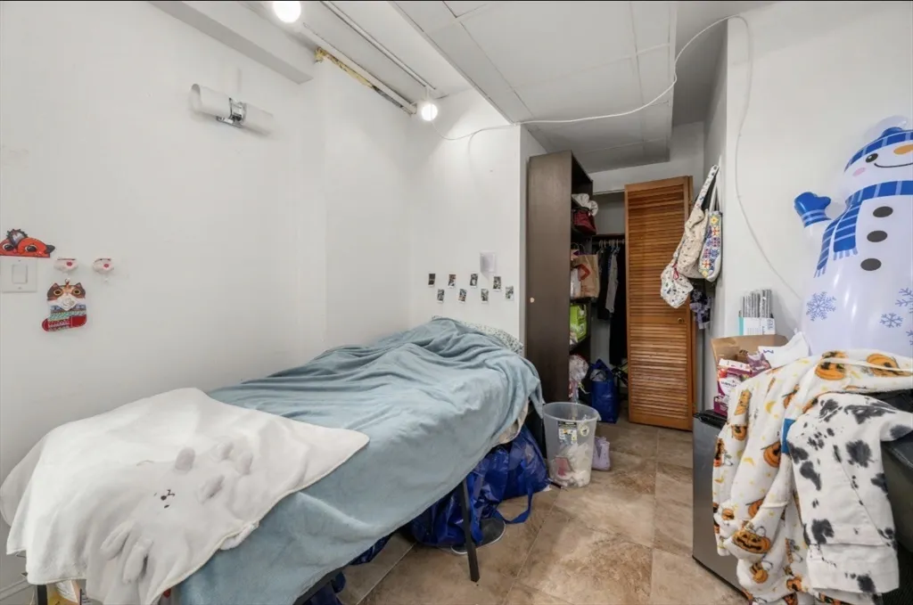 4 bed, 1 bath apartment for rent at 2 Colliston Rd Unit 2B, Brighton — photo 15 of 16
