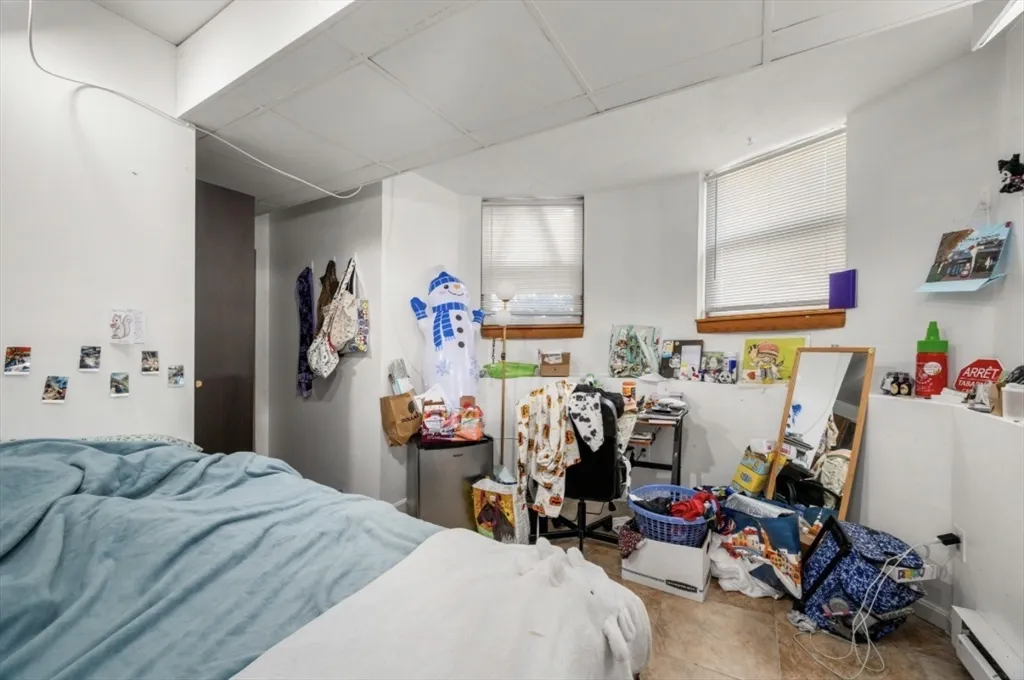 4 bed, 1 bath apartment for rent at 2 Colliston Rd Unit 2B, Brighton — photo 14 of 16