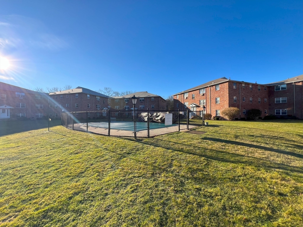 2 bed, 1 bath apartment for rent at 2 Colonial Village Dr Unit 4, Arlington Heights — photo 16 of 26