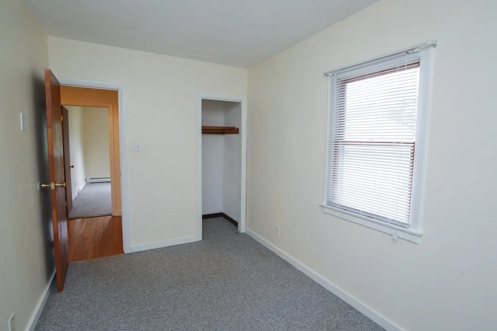 4 bed, 1 bath apartment for rent at 2 Colony Rd, Woburn — photo 20 of 29