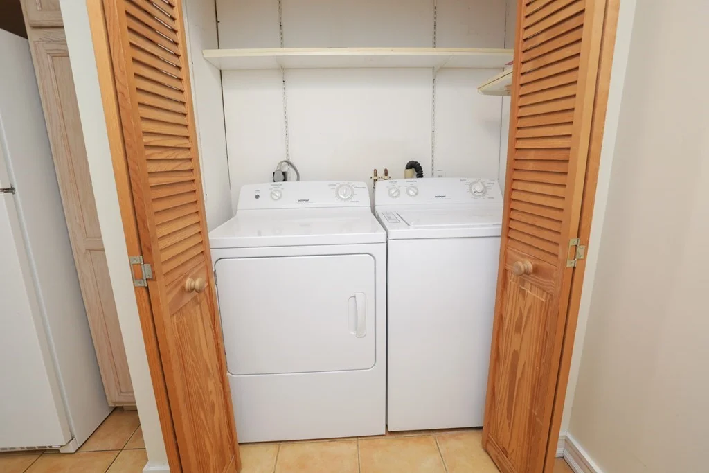 4 bed, 1 bath apartment for rent at 2 Colony Rd, Woburn — photo 15 of 29
