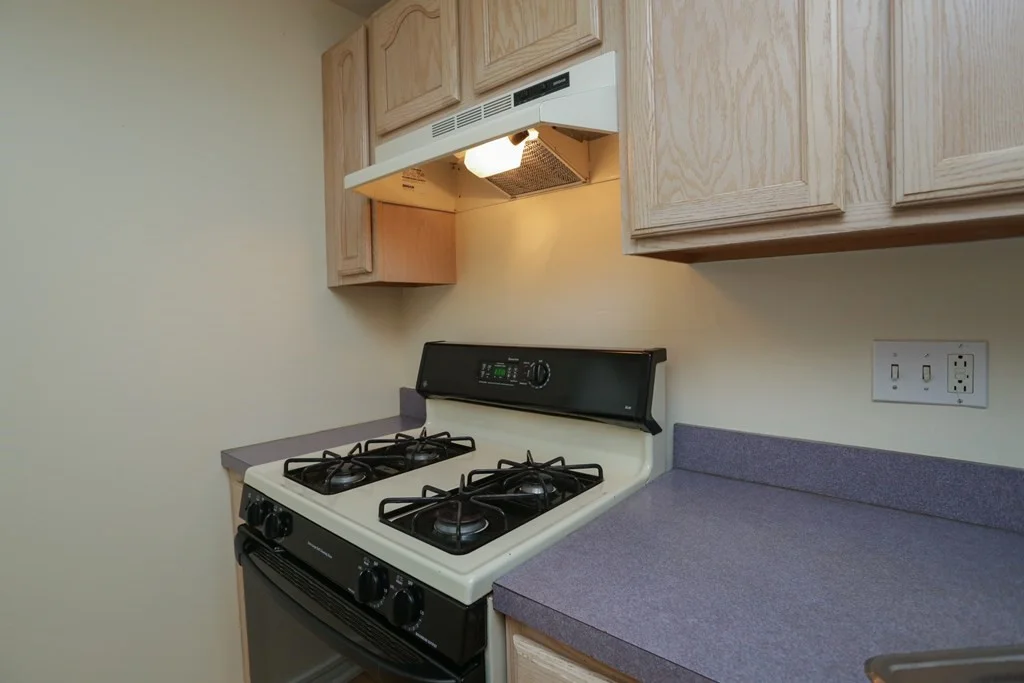 4 bed, 1 bath apartment for rent at 2 Colony Rd, Woburn — photo 13 of 29