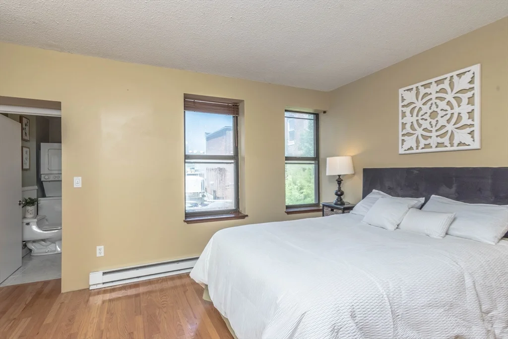 1 bed, 1 bath apartment for rent at 2 Cypress Rd Unit 204, Brighton — photo 8 of 10