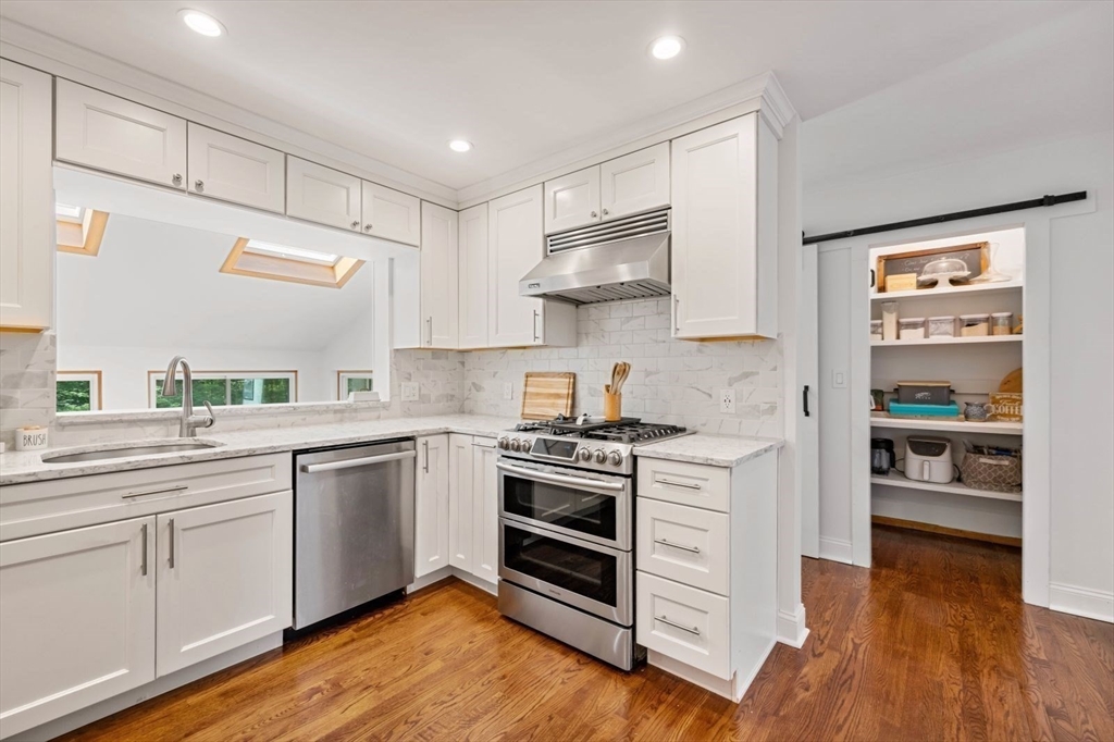 4 bed, 2 bath apartment for rent at 2 Deer Run, Littleton — photo 12 of 42