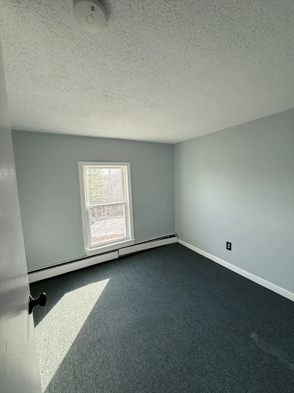 3 bed, 1 bath apartment for rent at 2 Depot Rd Unit 3, Oxford — photo 9 of 15