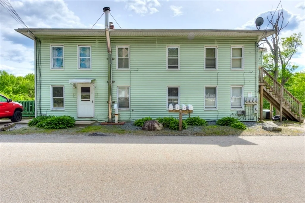 3 bed, 1 bath apartment for rent at 2 Depot Rd Unit 3, Oxford — photo 15 of 15