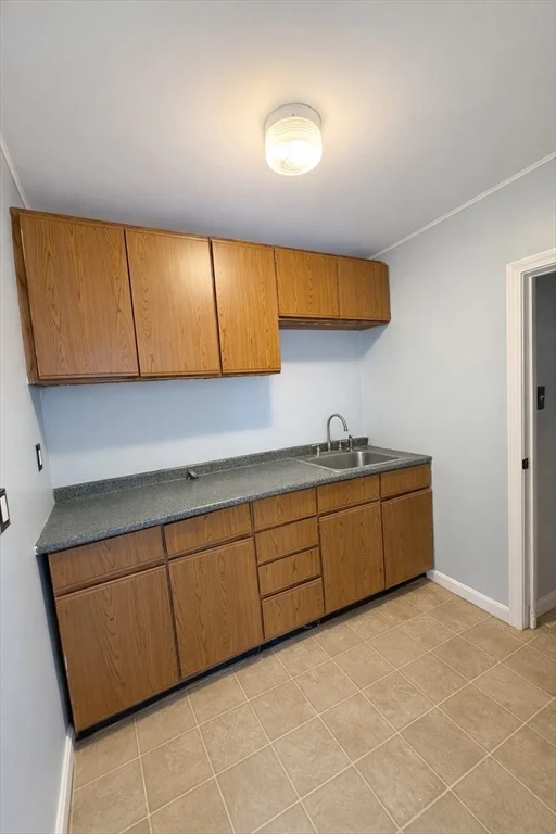 3 bed, 1 bath apartment for rent at 2 Depot Rd Unit 3, Oxford — photo 4 of 15