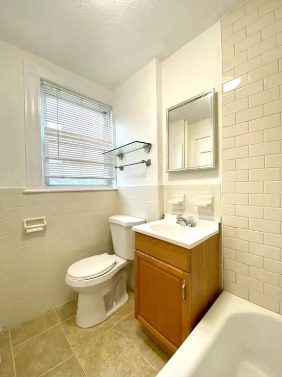1 bed, 1 bath apartment for rent at 2 Dickson St Unit 1, Somerville — photo 7 of 11