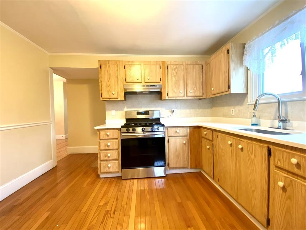 1 bed, 1 bath apartment for rent at 2 Dickson St Unit 2, Somerville