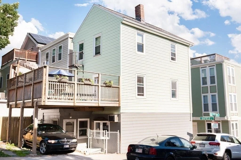 4 bed, 2 bath apartment for rent at 2 Dixfield Unit SF, South Boston — photo 1 of 8